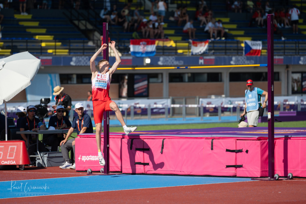 Dawid Barański przed próbą w finale skoku wzwyż